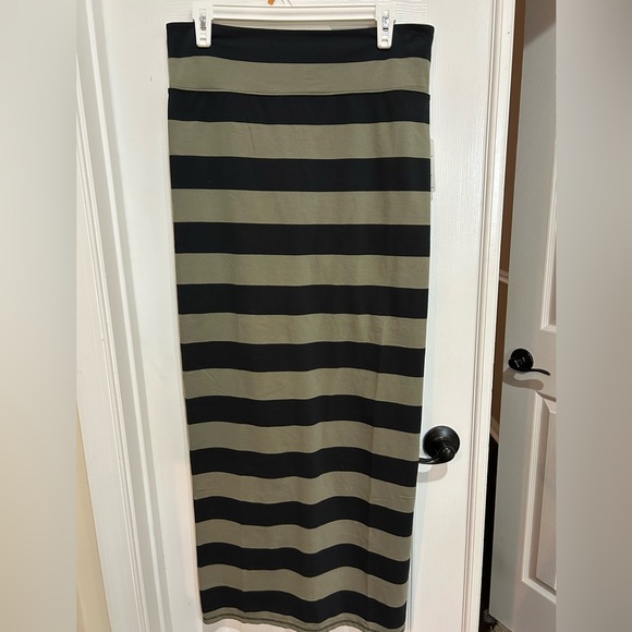 Free People Black Wash and Army Green Striped Skirt Large NWT - Picture 1 of 3